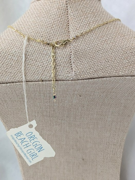 Freshwater Pearl Seashell Necklace (One Pearl)