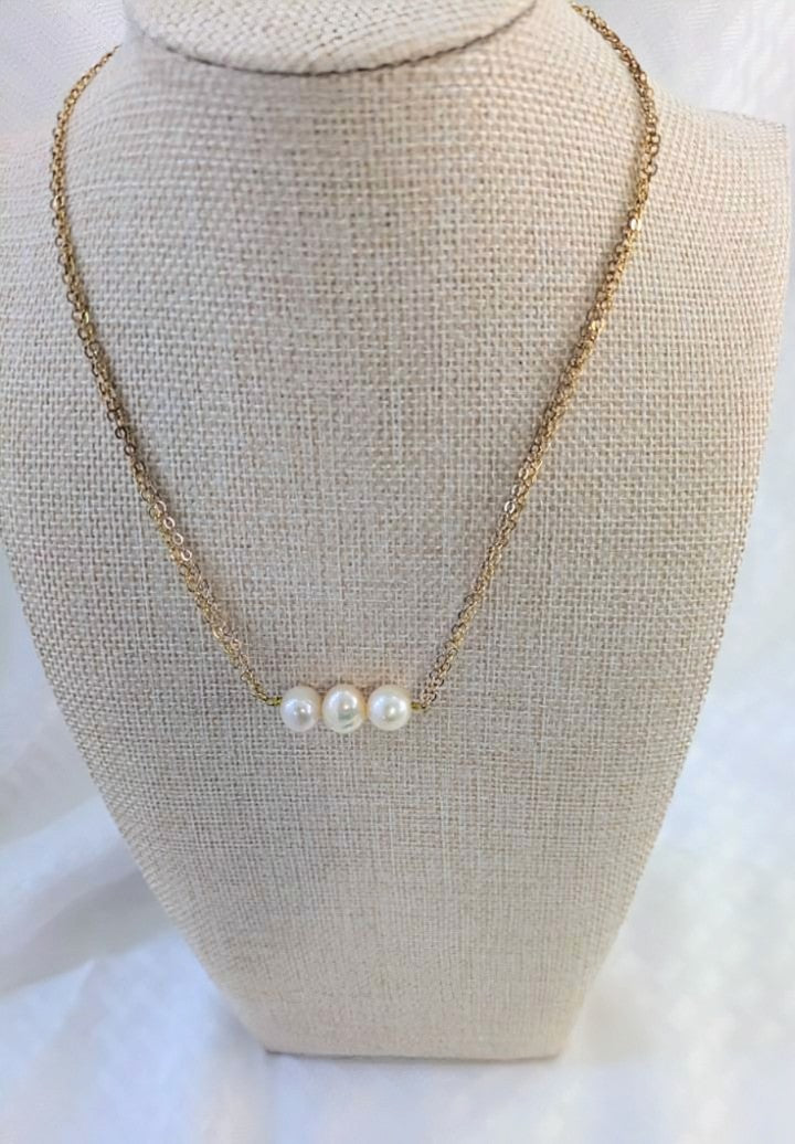 Freshwater Pearl Trio Necklace