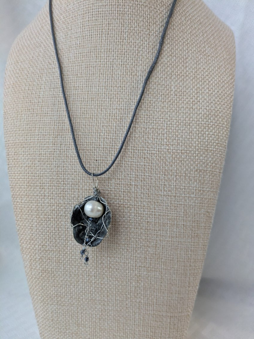 Oyster Shell with Freshwater Pearl Necklace