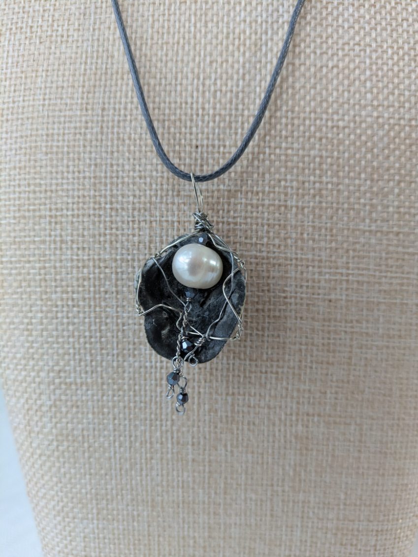 Oyster Shell with Freshwater Pearl Necklace