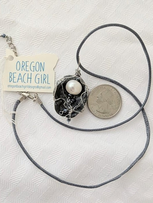 Oyster Shell with Freshwater Pearl Necklace
