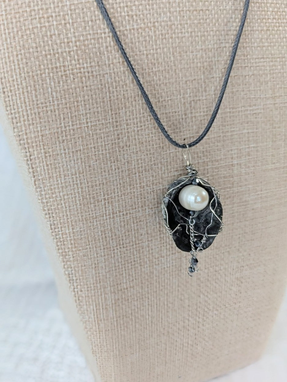 Oyster Shell with Freshwater Pearl Necklace